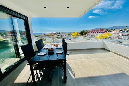 Royal Palm 22 Luxurious 3 Bedroom Penthouse Nerja Exterior photo