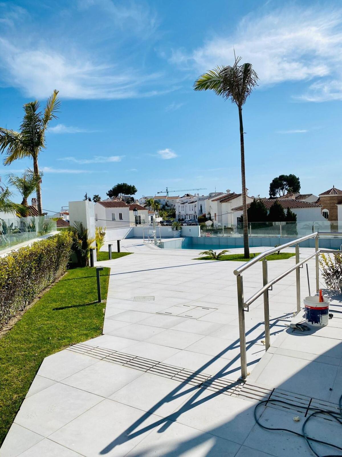 Royal Palm 22 Luxurious 3 Bedroom Penthouse Nerja Exterior photo