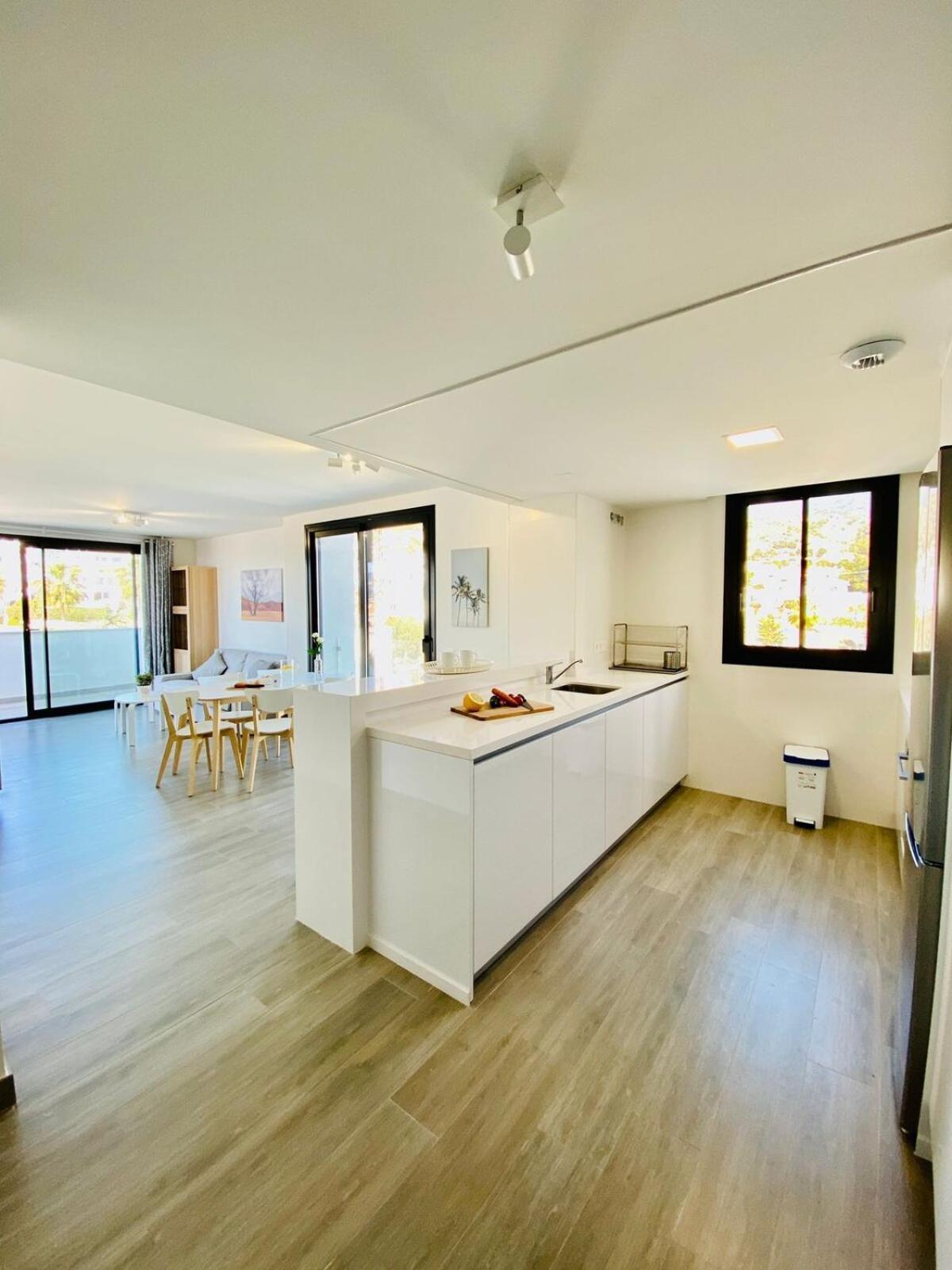 Royal Palm 22 Luxurious 3 Bedroom Penthouse Nerja Exterior photo